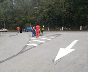 蘇州道路劃線價格怎么算_高速劃線多少錢一米？