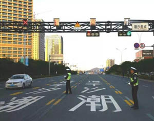 潮汐車道代表什么意思 潮汐車道的作用有哪些？