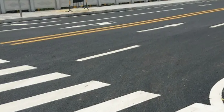 蘇州車位劃線解析，車間白色斑馬線劃線寬度是多少？帶來高效與安全