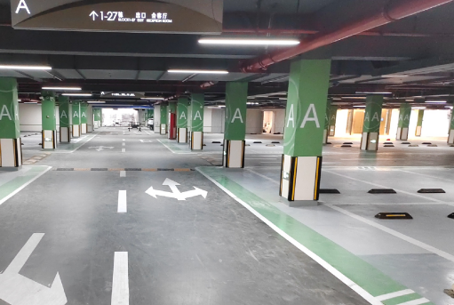 蘇州廠區(qū)專(zhuān)業(yè)停車(chē)場(chǎng)劃線施工，13年施工經(jīng)驗(yàn)