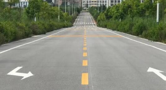 蘇州廠區(qū)劃線，自有施工團隊打造安全高效廠區(qū)